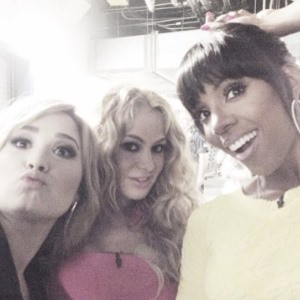 Paulina Rubio, Demi Lovato, Kelly Rowland Paulina Rubio, Demi Lovato, Kelly Rowland